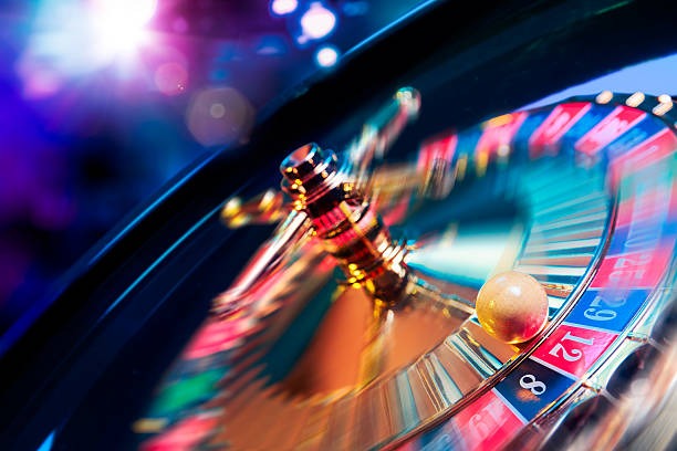 mpomawar mobile app interface showing live-dealer blackjack table and account dashboard